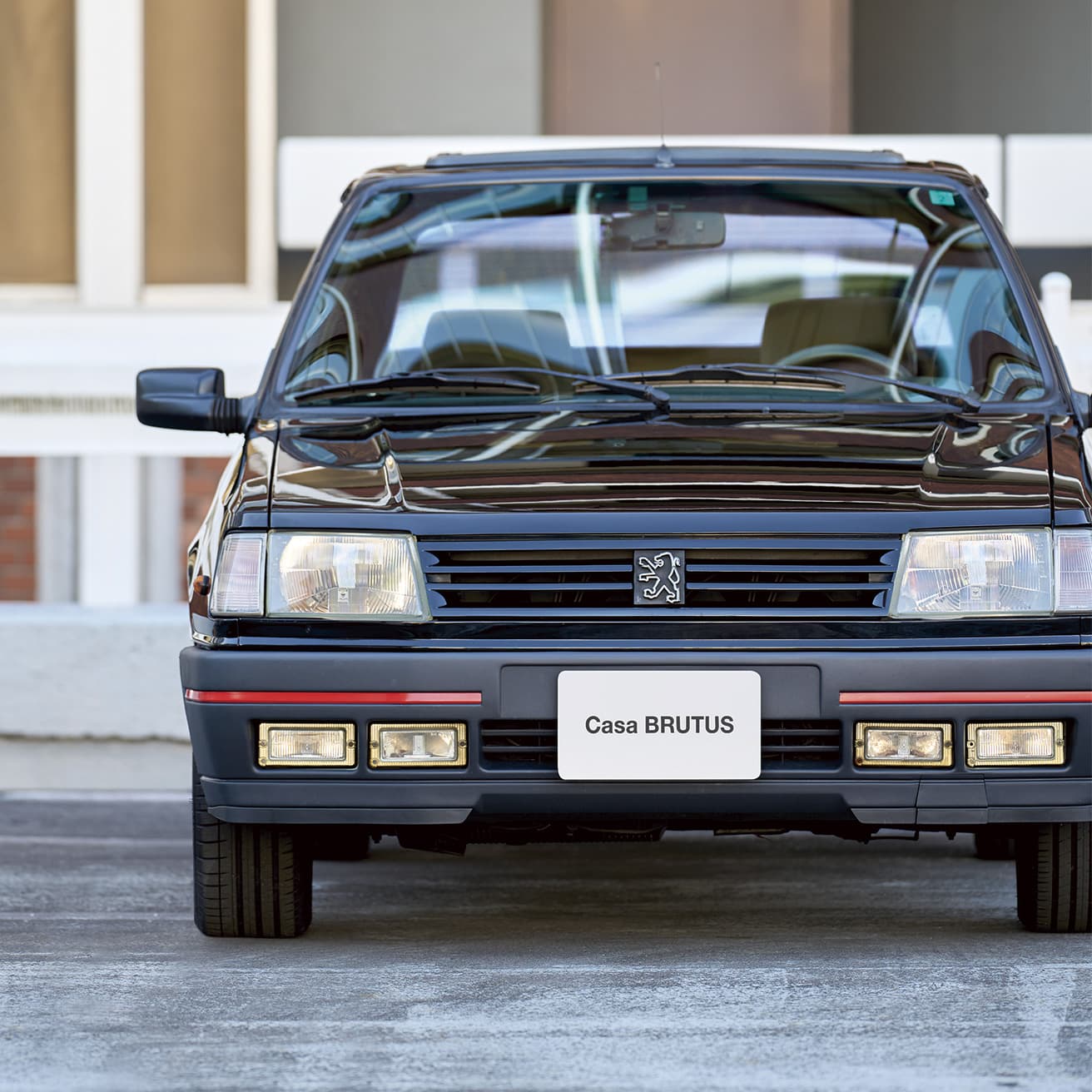 撮影車はスポーツグレード「GTI」の初期型。バンパーの4連補助灯は「GTI」だけの装備。