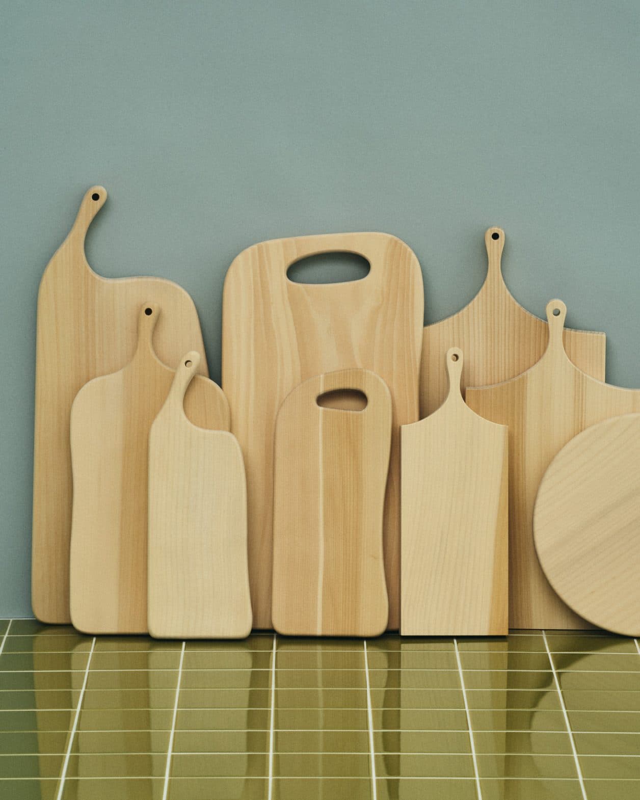 軽量で多種多様、抗菌・水はけにも優れた、美しいイチョウの木のまな板。