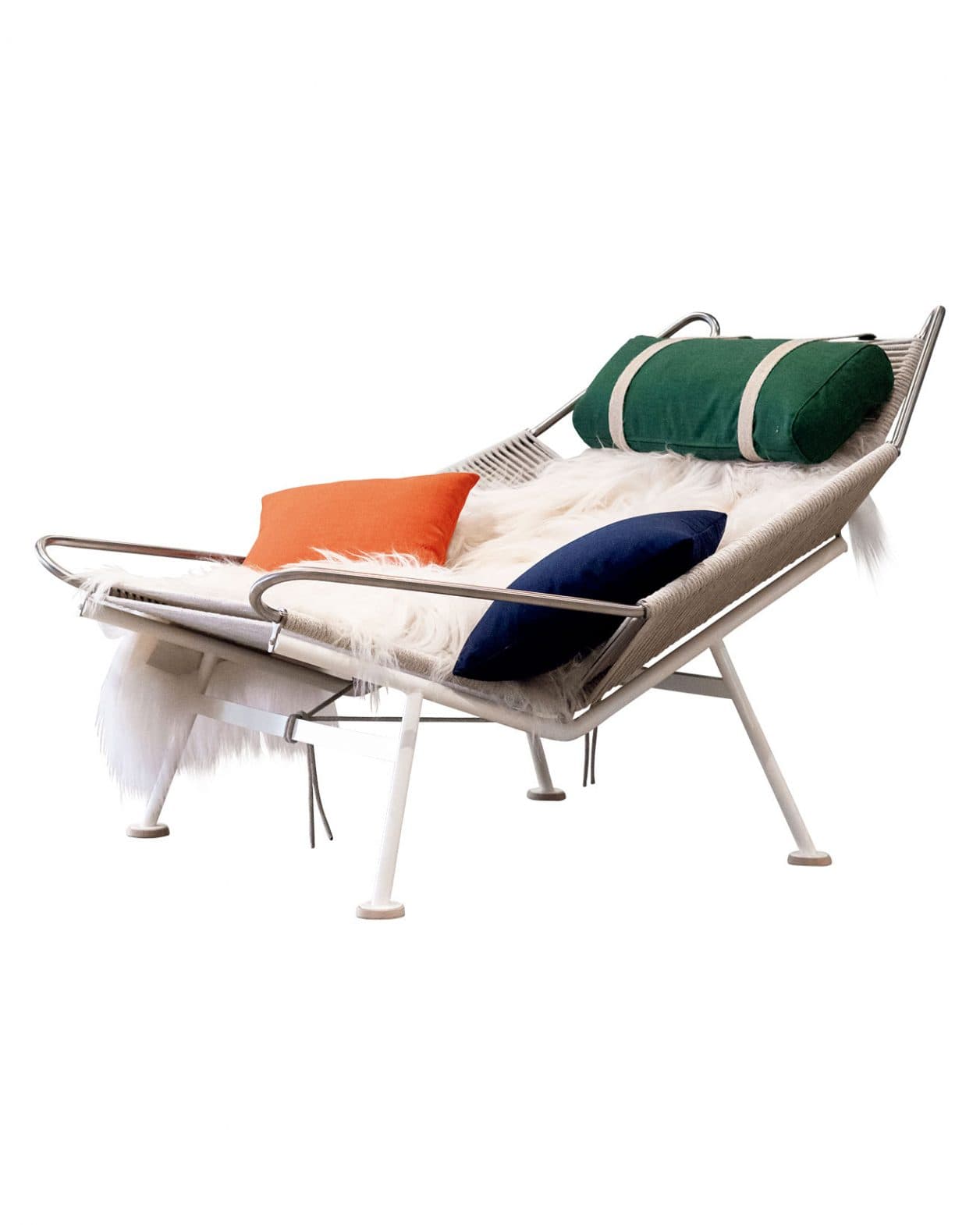 ハンス・J・ウェグナーの名作に75周年記念のオリジナル仕様が登場。