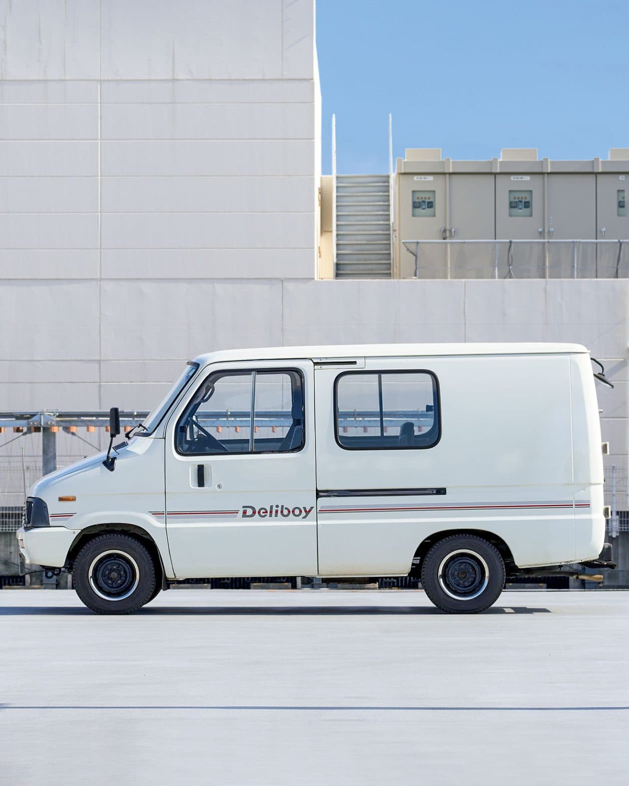 Chill CARS｜《トヨタ デリボーイ》愛嬌あるスタイルを持つ、機能性に優れた商用バン。