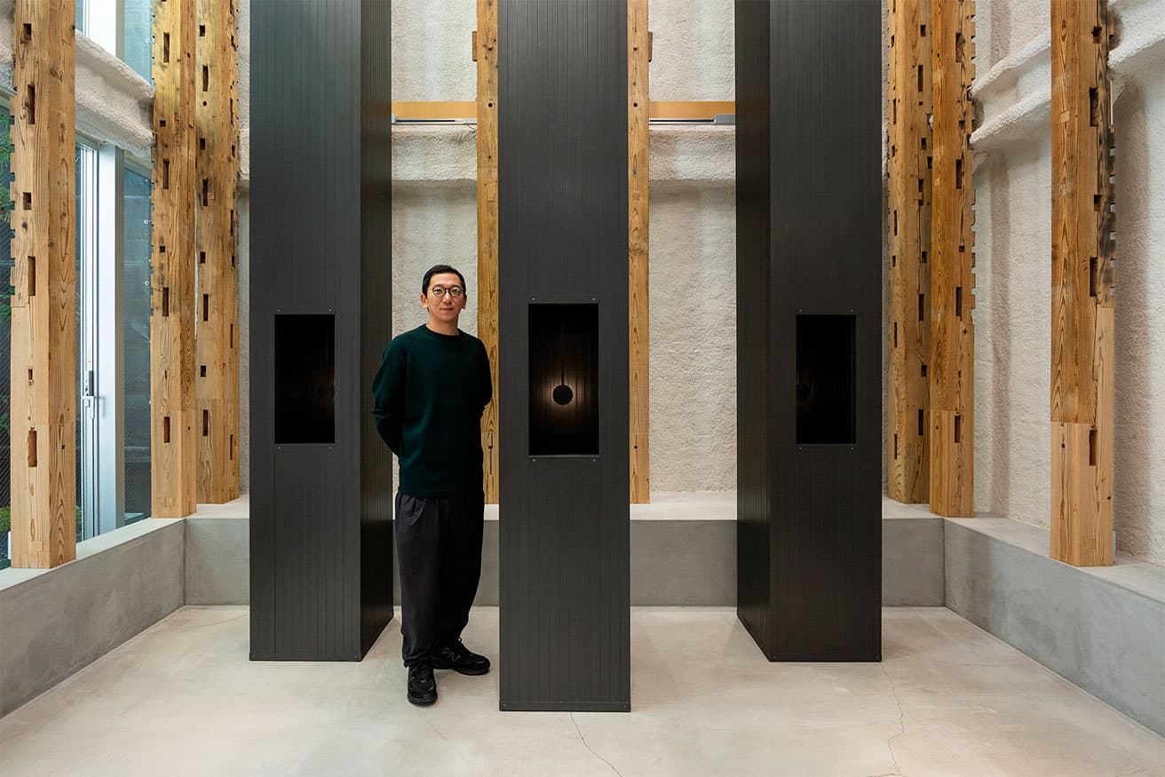 空間デザインを手がけたデザイナーの山本大介氏。