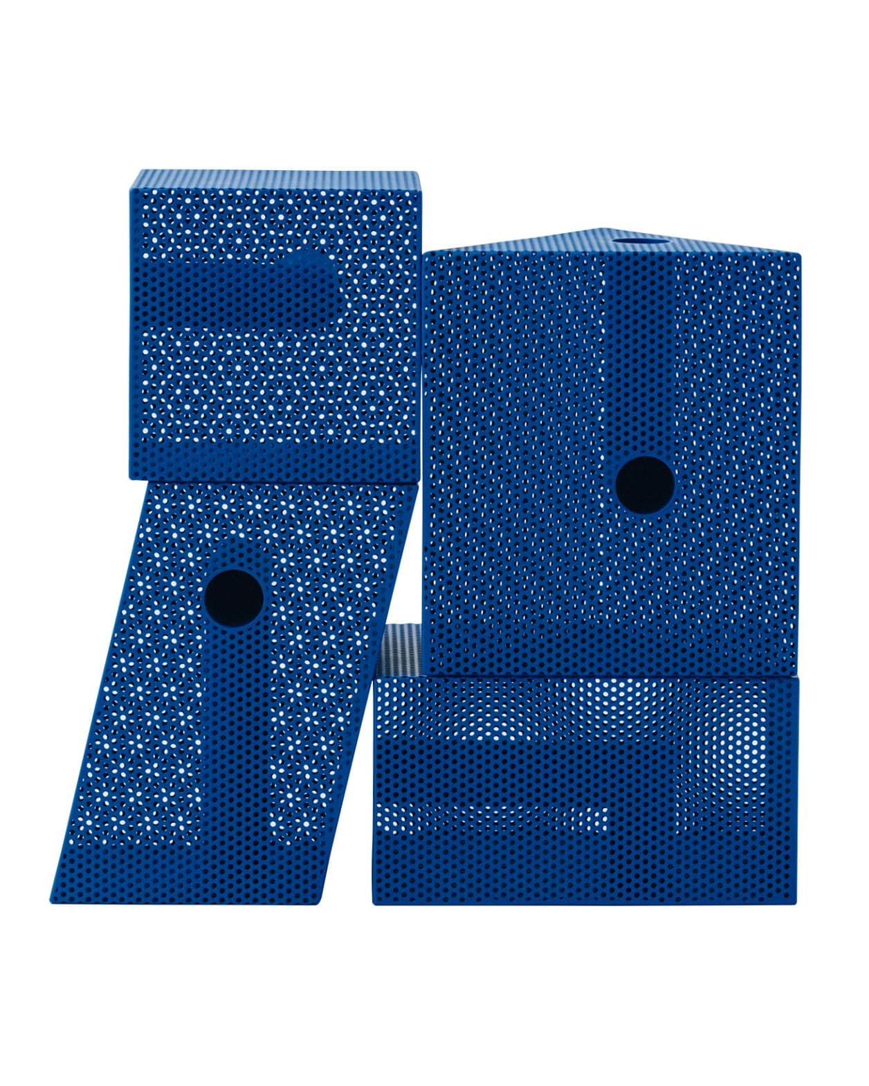 〈EETAL〉と〈ものや〉が協働。パンチングメタルを再解釈したアートピースが誕生。