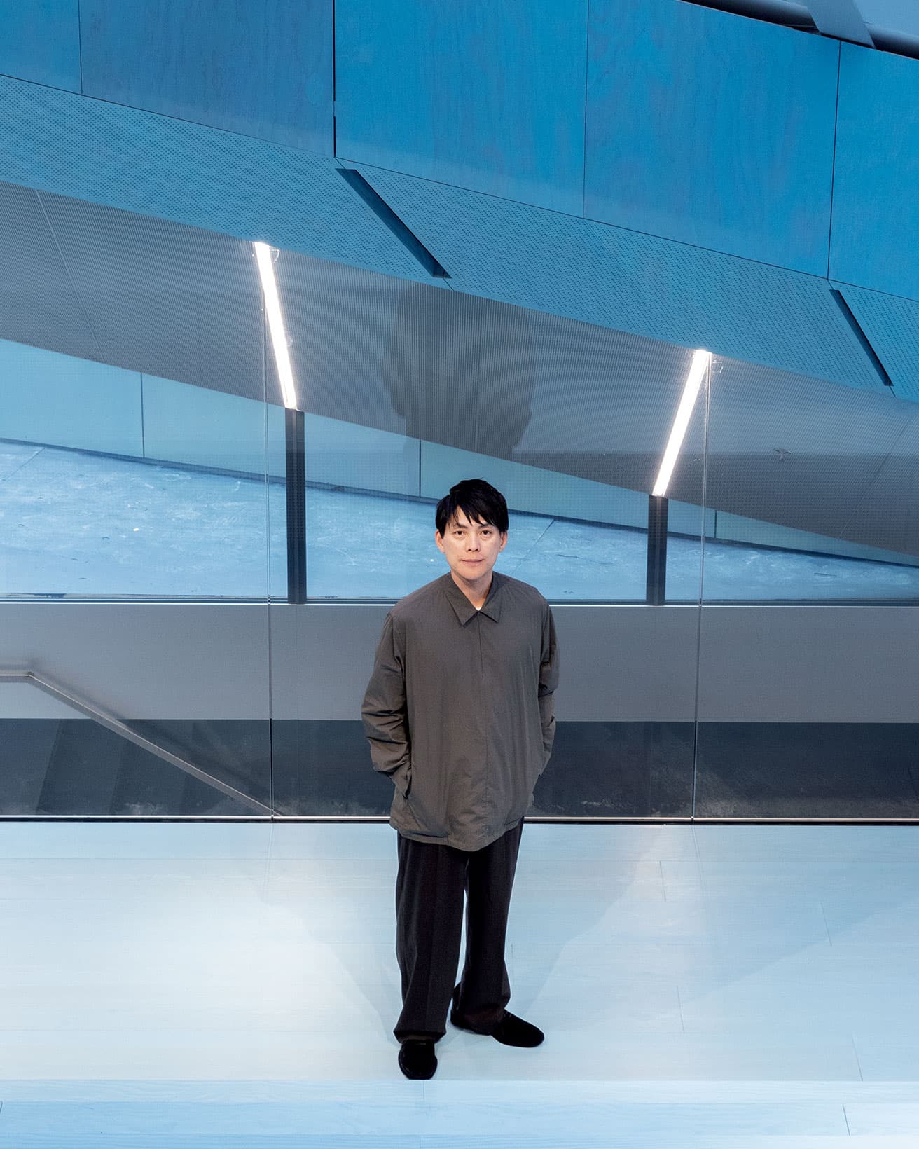 重松象平。〈ニューミュージアム〉新館・最上階の7階フォーラムにて。
