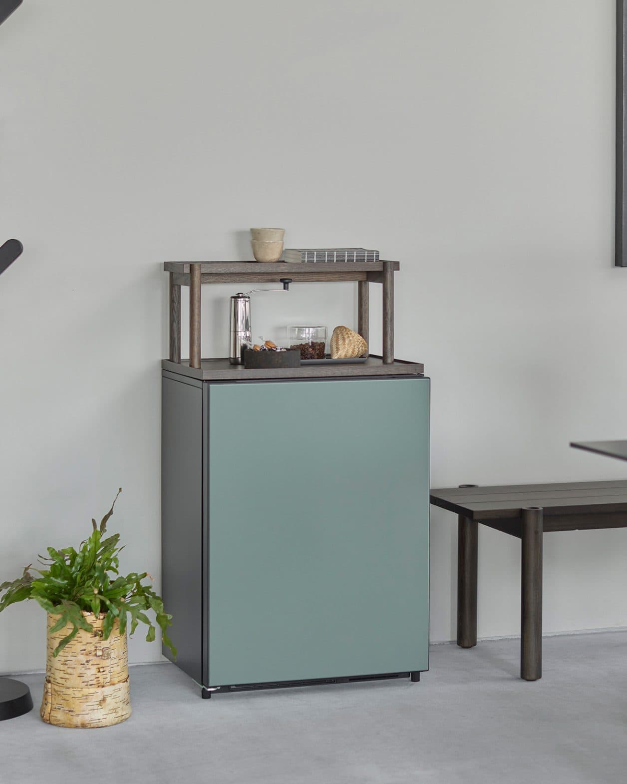 冷やす、飾る、整える。《Chiiil MINIBAR》で新しい日常をつくる。