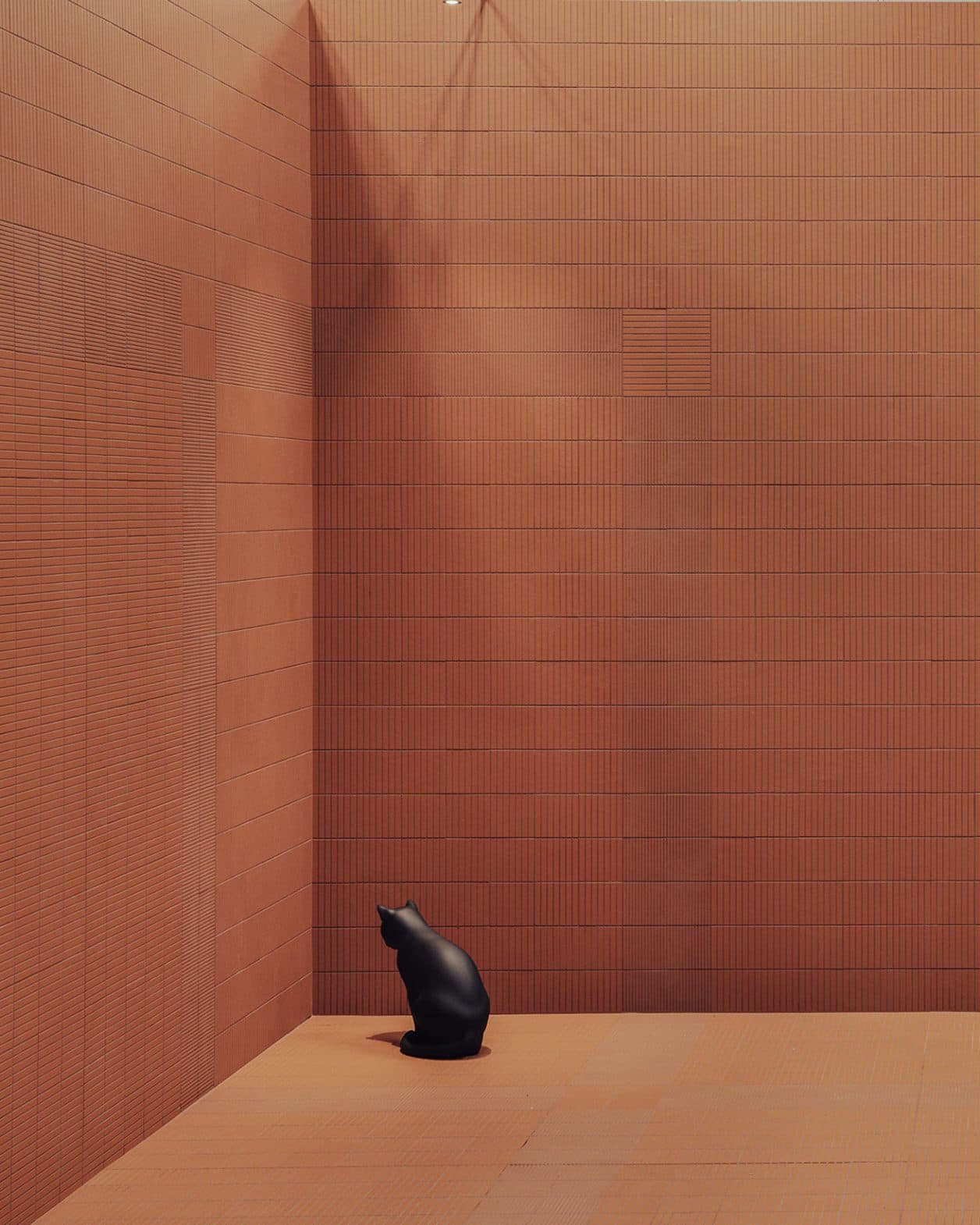 タイルが創造の世界を切り開く。イタリアのブランド〈ムティナ〉の魅力とは？