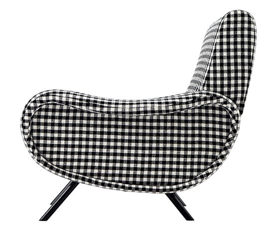 470,000円〜(カッシーナ・イクスシー 青山本店 TEL 03 5474 9001)。